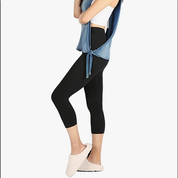 NIKIBIKI SEAMLESS CAPRI PANTS - Picture 2 of 12